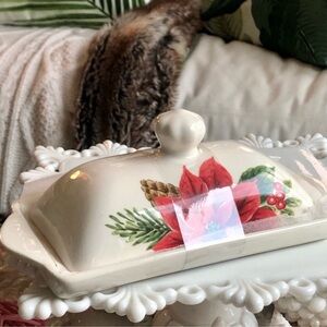 NIP! Christmas Poinsettia Ceramic Stoneware Butter Dish Dome + Under Plate